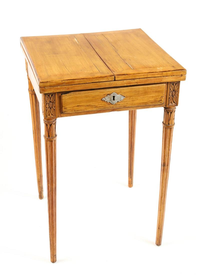 (18th c) FRENCH (1) DRAWER WORK TABLE (1 of 13)