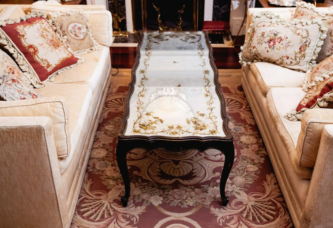 CHINOISERIE STYLE EGLOMISE MIRRORED COFFEE TABLE (1 of 12)