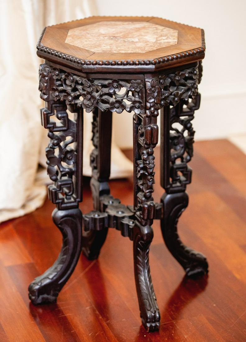 DIMINUTIVE CHINESE CARVED & PIERCED PLANT STAND (1 of 5)