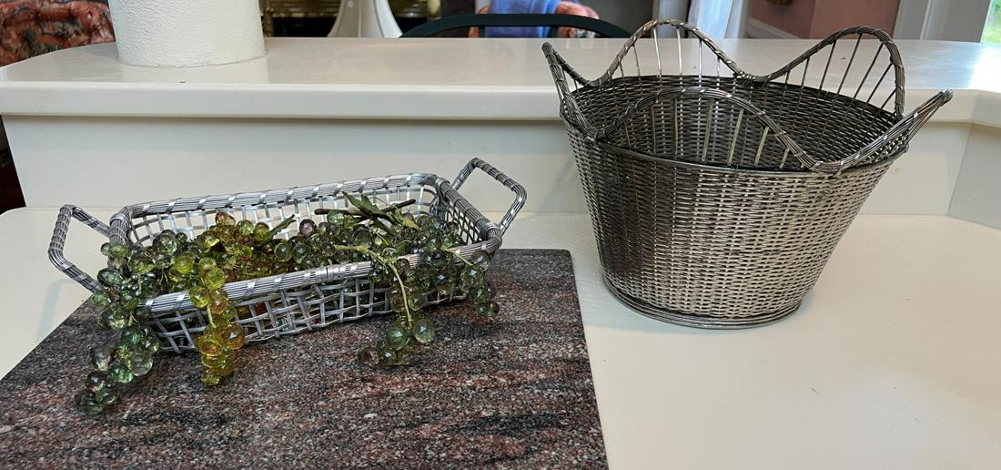 WOVEN WIRE BASKET and TRAY with GLASS GRAPES (1 of 4)