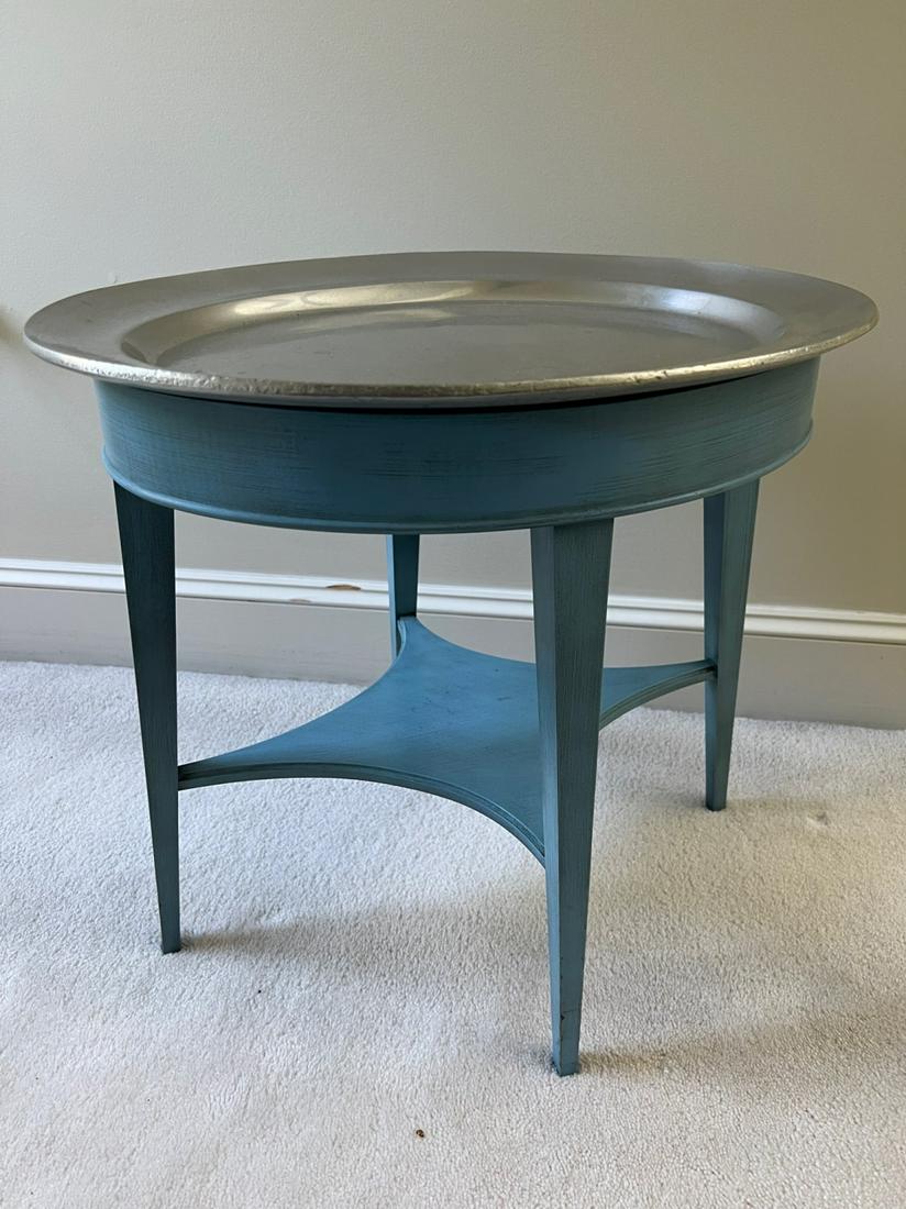 WILTON OVAL TRAY on BLUE PAINTED STAND (1 of 8)