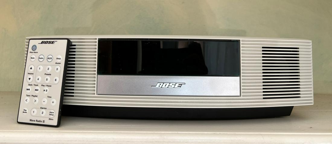 BOSE RADIO (1 of 1)