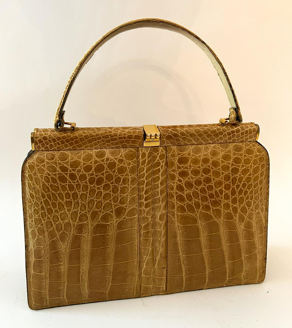 BOTTEGA VENETA ALLIGATOR PURSE (1 of 8)