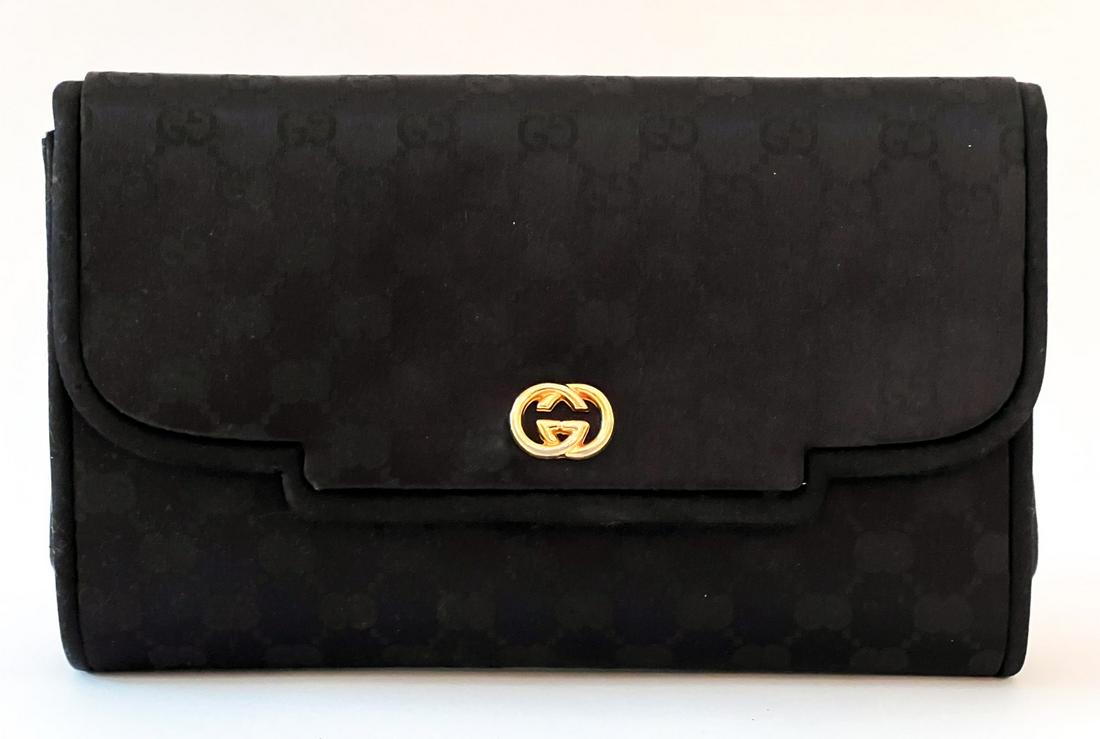 GUCCI CLUTCH /CROSSBODY with CHAIN STRAP (1 of 4)