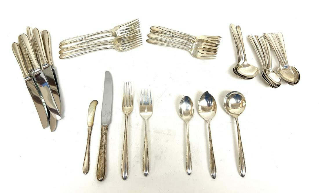 TOWLE STERLING SILVER FLATWARE SET (1 of 6)