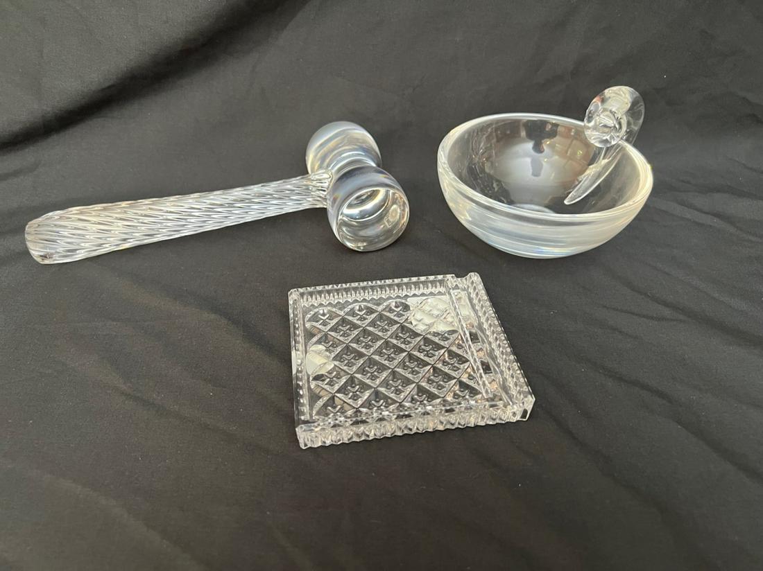 STUEBEN GLASS BOWL & VAL ST LAMBERT GAVEL: 3 ½ x 6 inches and 9 inches. Together with a note holderTemp No 453
