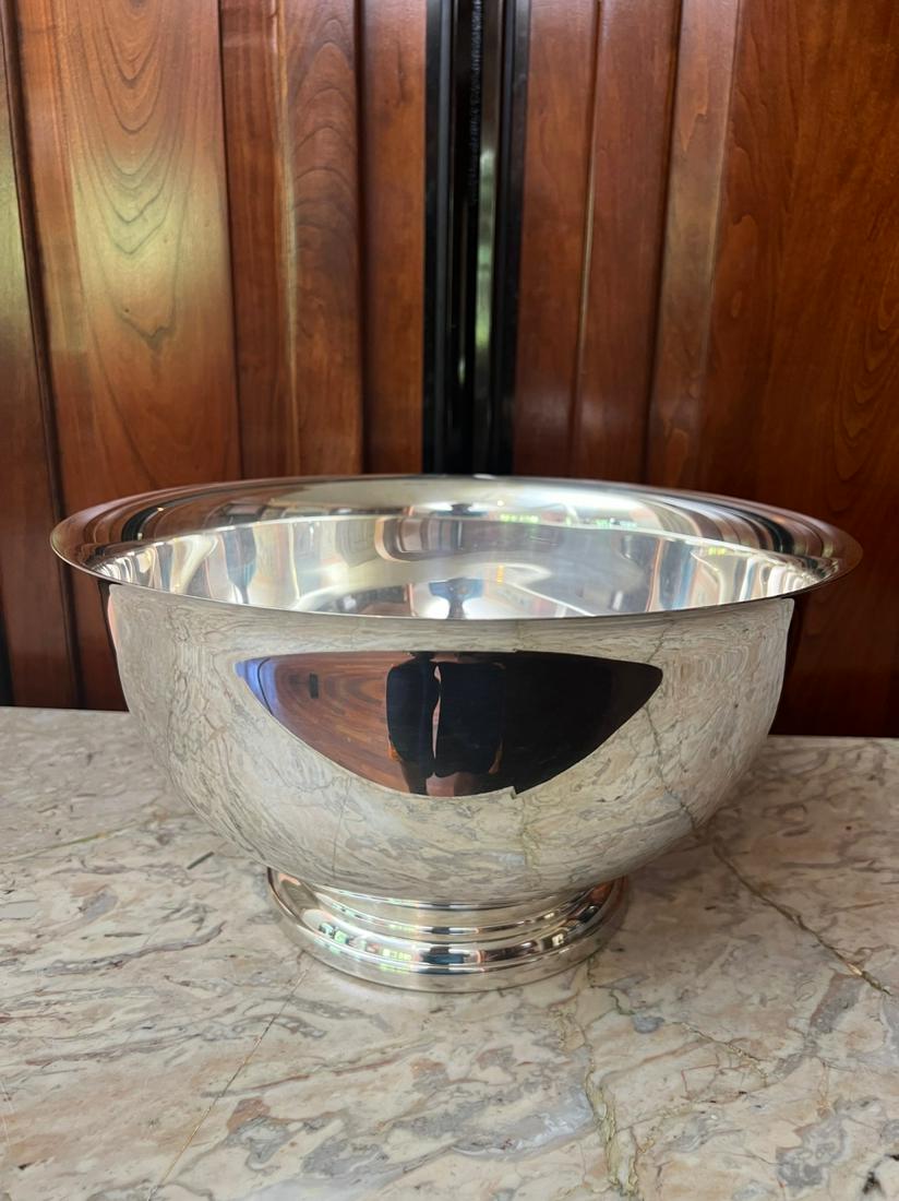 GORHAM SILVER PLATED PUNCH BOWL (1 of 4)