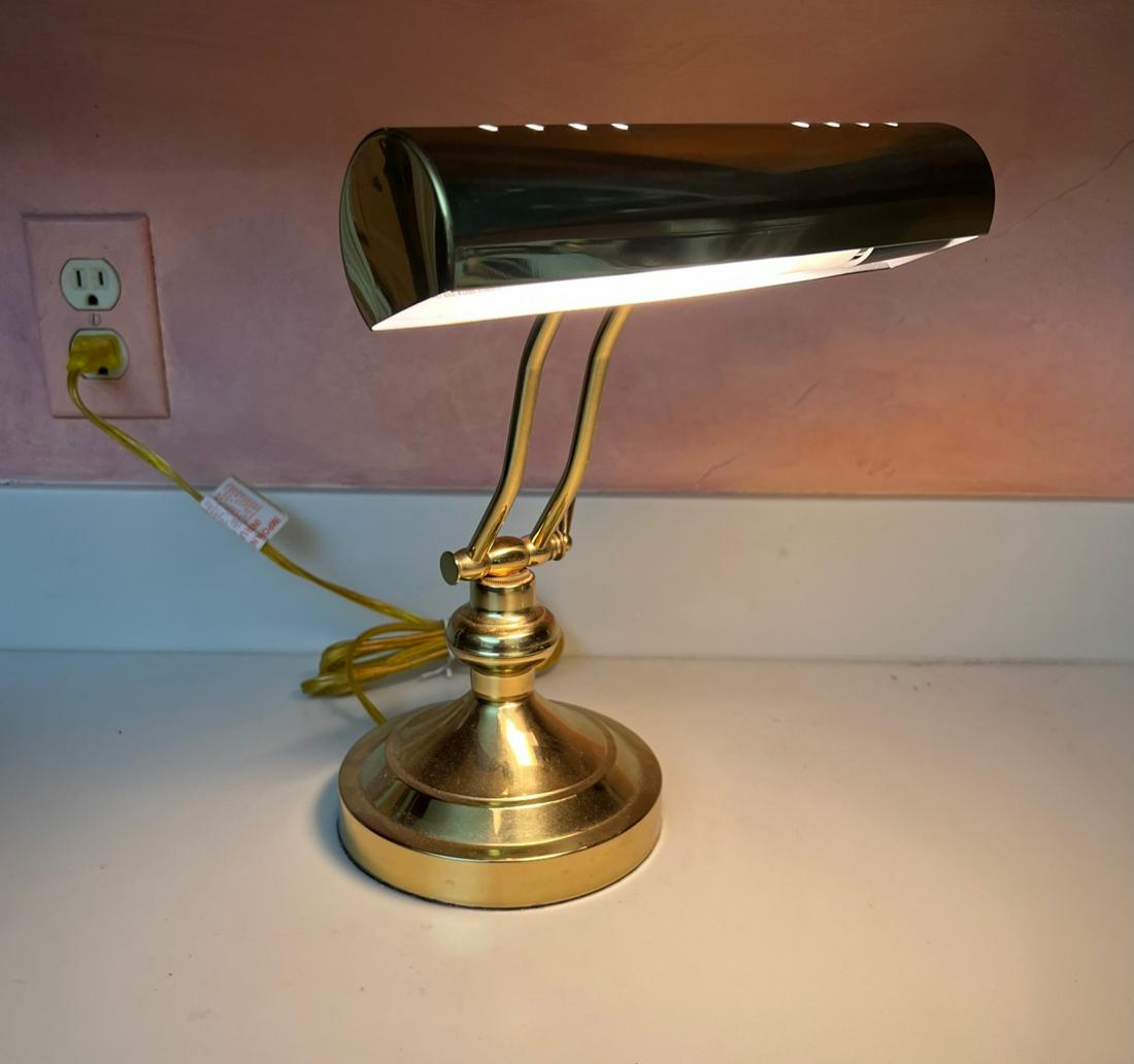 BRASS POSIBLE TABLE LAMP: 12 inchesTemp No 497