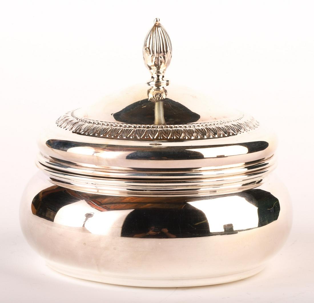 POWDER PUFF HOLDER (1 of 8)