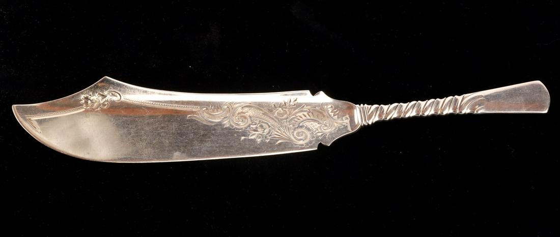 GORHAM STERLING SILVER CAKE KNIFE (1 of 6)