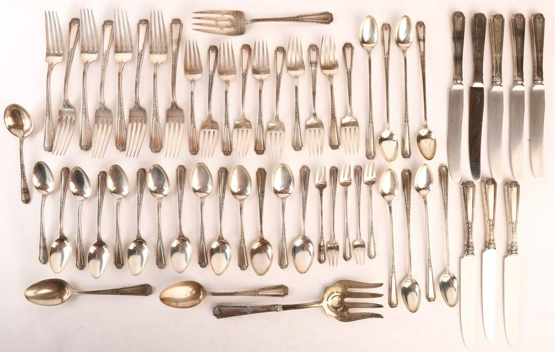 TOWLE LOUIS XIV STERLING SILVER FLATWARE SET (1 of 6)