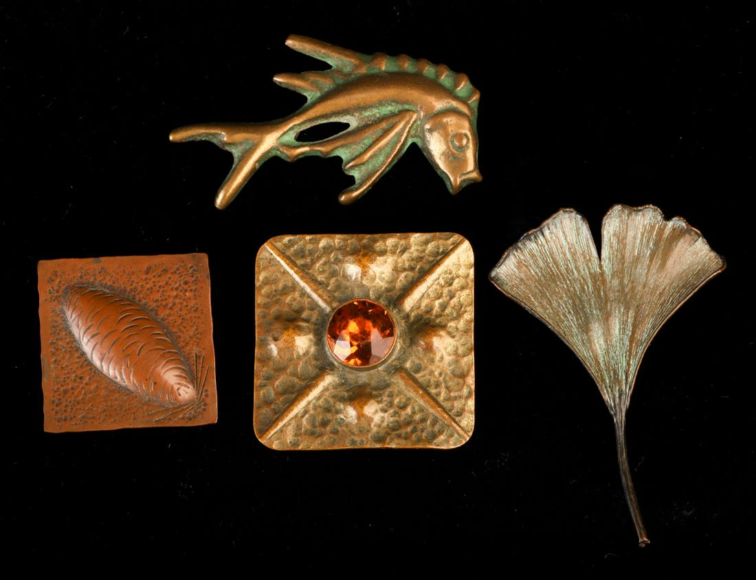 BENCH MADE PINE CONE BROOCH & (3) OTHERS (1 of 13)