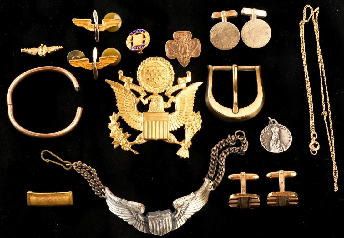 GROUPING OF US PILOTS PINS and MEN'S JEWELRY (1 of 17)