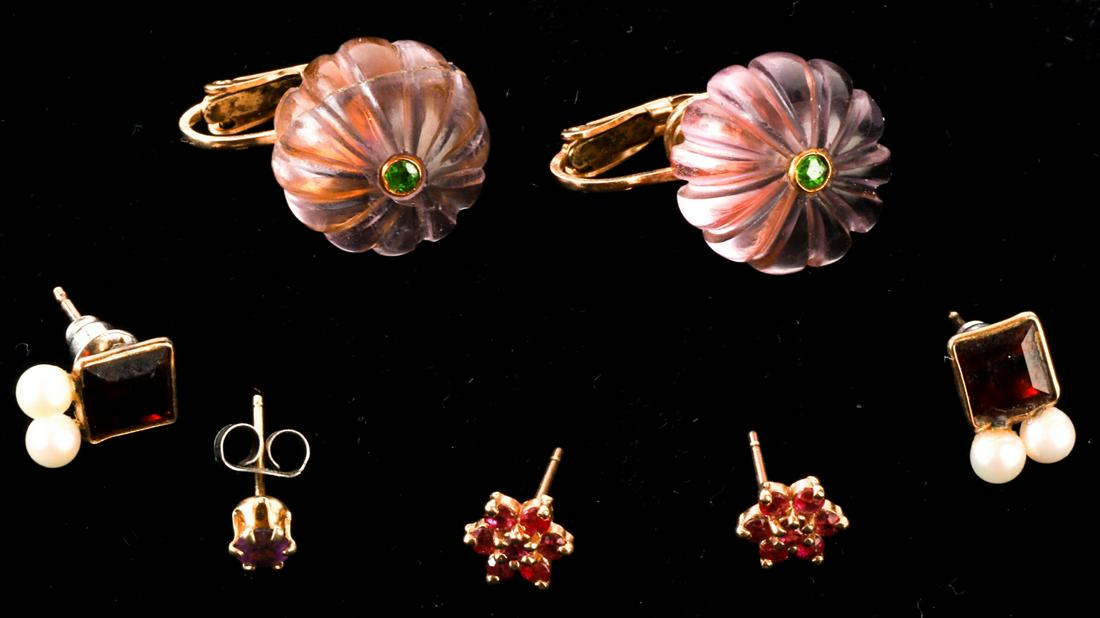 (3) PAIR OF 14k GOLD STUD and CLIP EARRINGS (1 of 7)