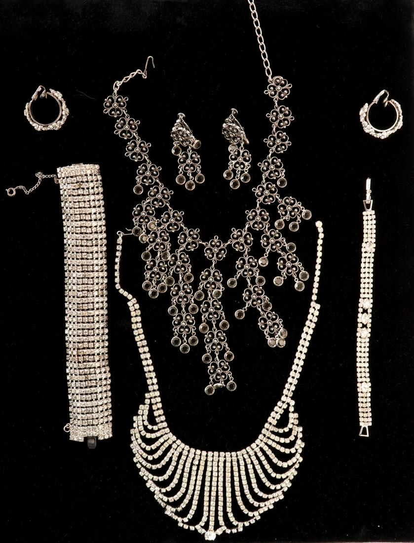 GROUPING OF RHINESTONE JEWELRY etc (1 of 9)