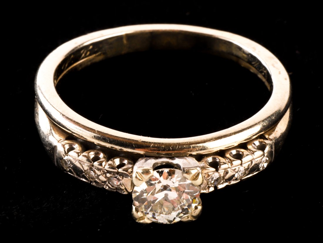 14k GOLD DIAMOND ENGAGEMENT RING (1 of 4)