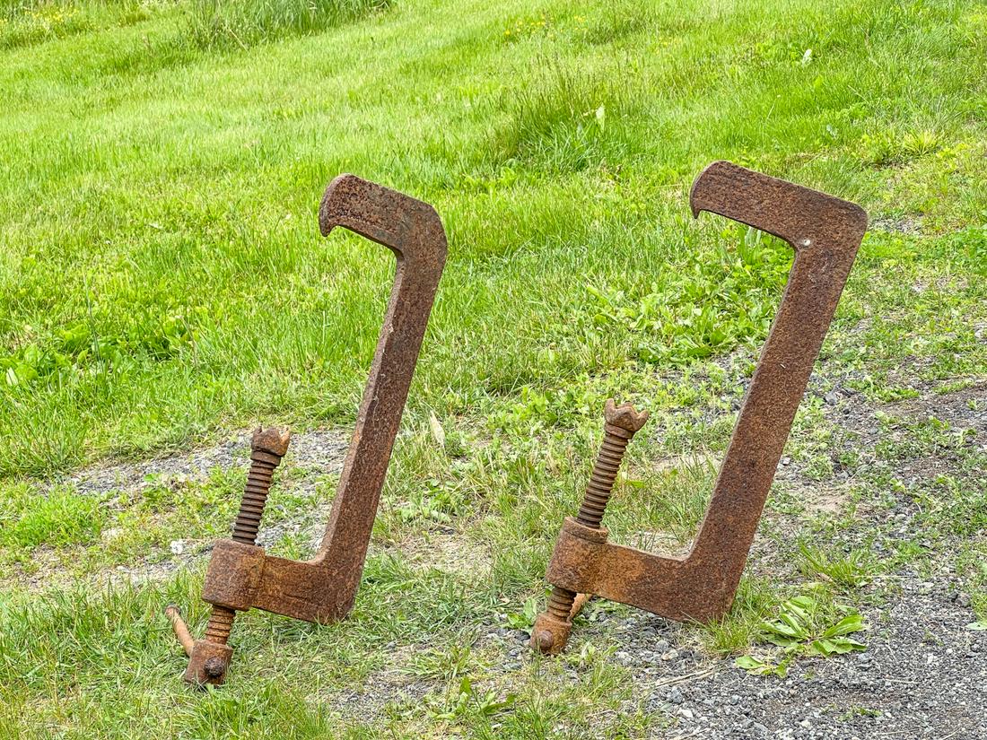 ESSEX MA 19TH CENTURY IRON SHIP BUILDER'S CLAMPS (1 of 12)