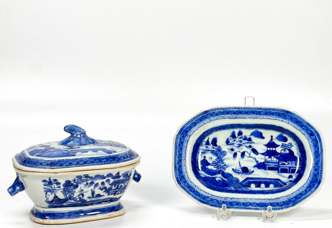 (19th c) CANTON ECUELLE w UNDERPLATE: With applied handles. Ecuelle measures 4 1/4 x 7 inches. Condition: Good. Expected wear. Please see photos.