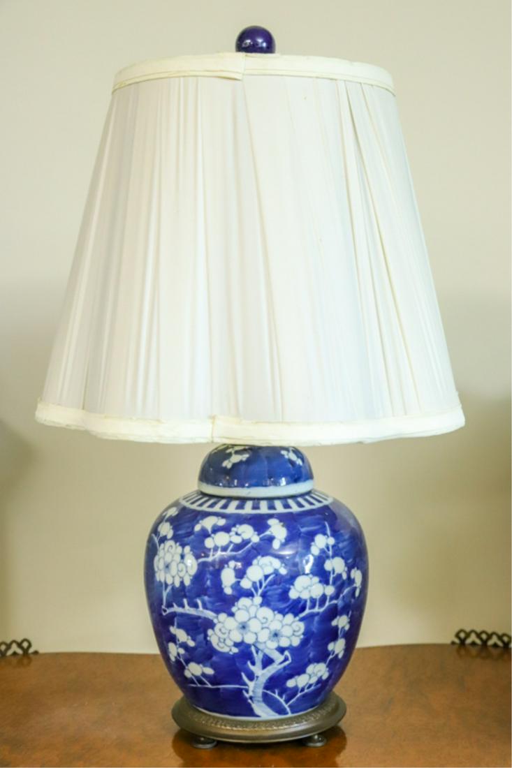 BLUE & WHITE GINGER JAR TABLE LAMP (1 of 4)
