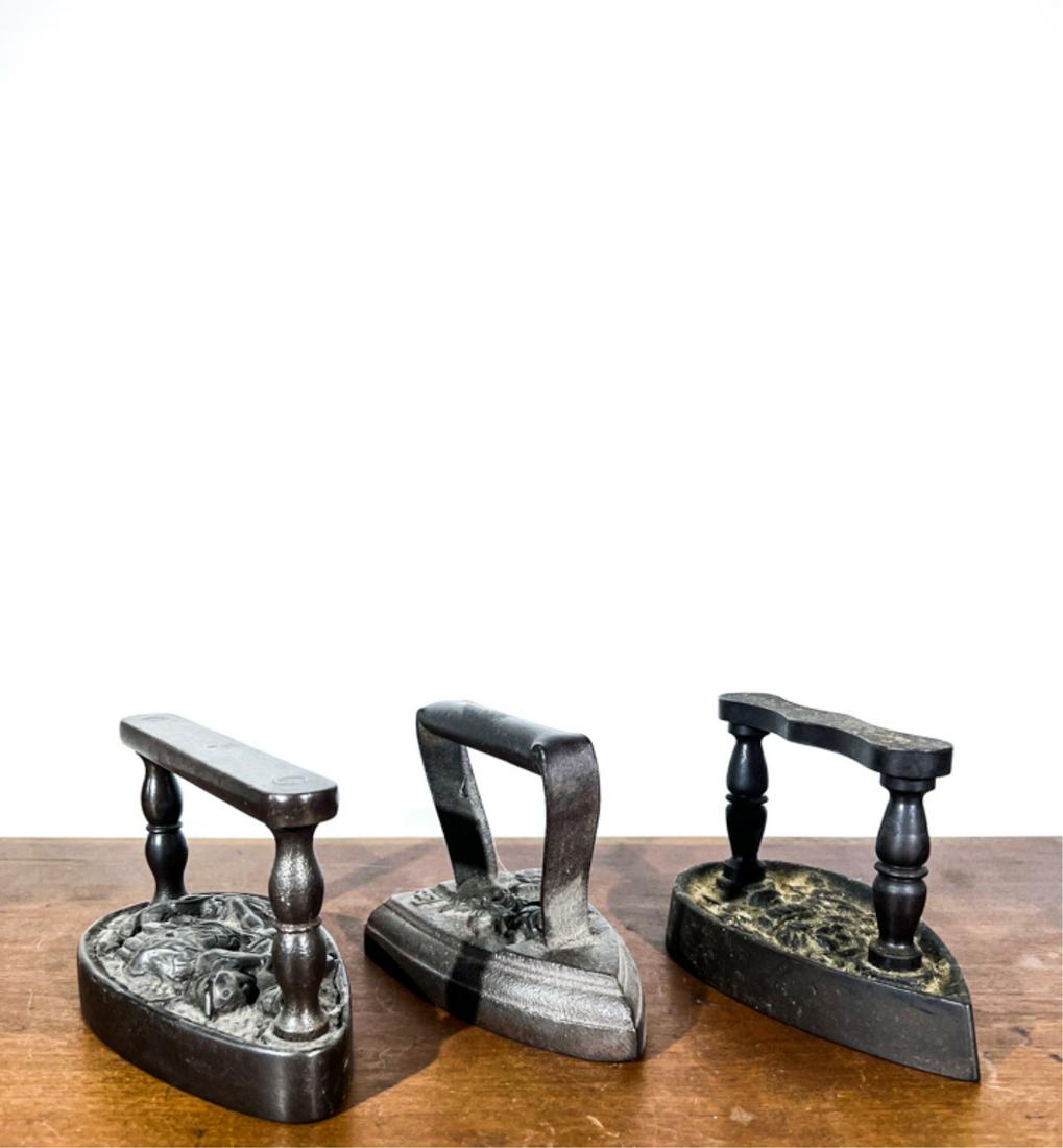 GROUP OF (3) NICELY CAST SAD IRONS (1 of 6)