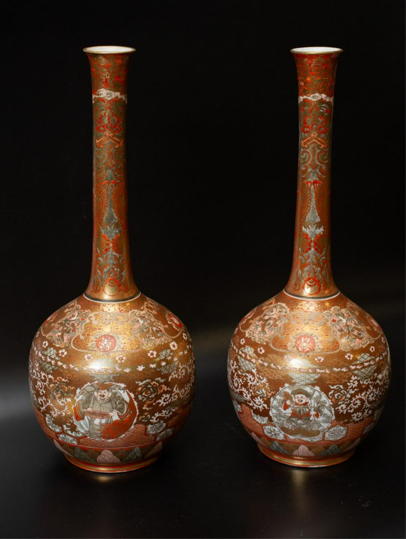 LARGE PAIR (19thc) JAPANESE KUTANI GLOBULAR VASES (1 of 13)