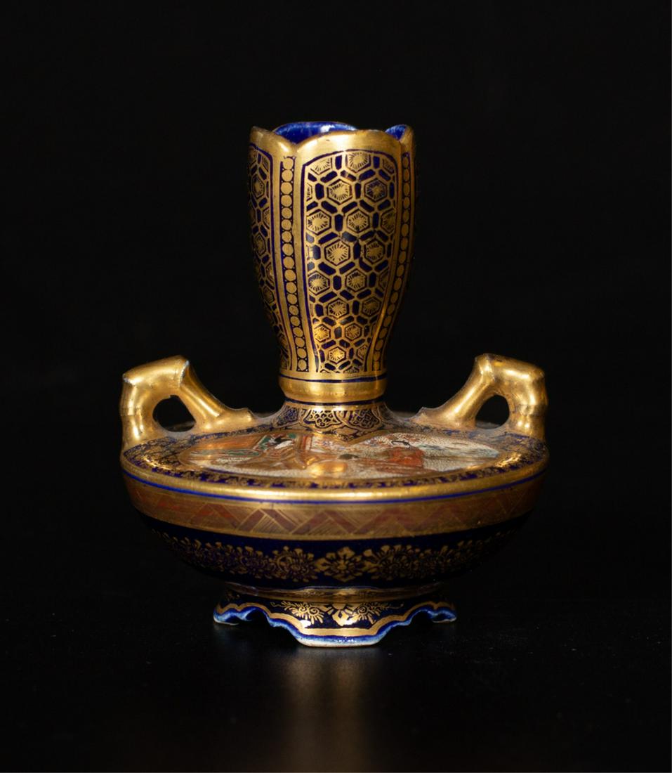 (19th c) JAPANESE IMARI TWO HANDLED VASE (1 of 6)