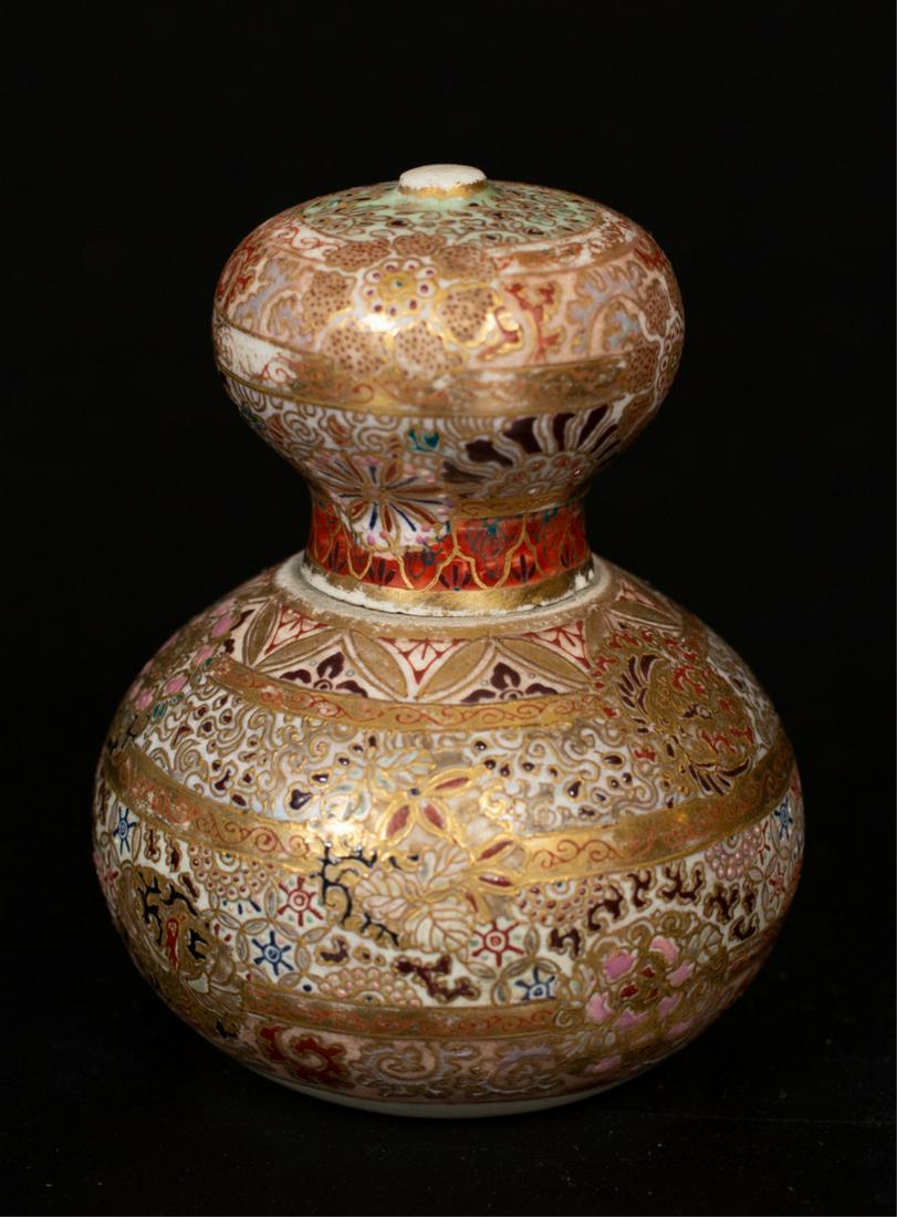 (19th c) DOUBLE GOURD JAPANESE SATSUMA VASE (1 of 5)