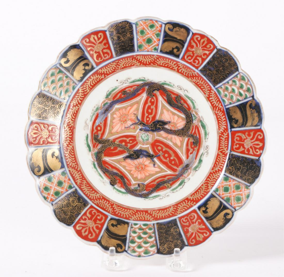 JAPANESE IMARI LOBED PORCELAIN PLATE (1 of 7)