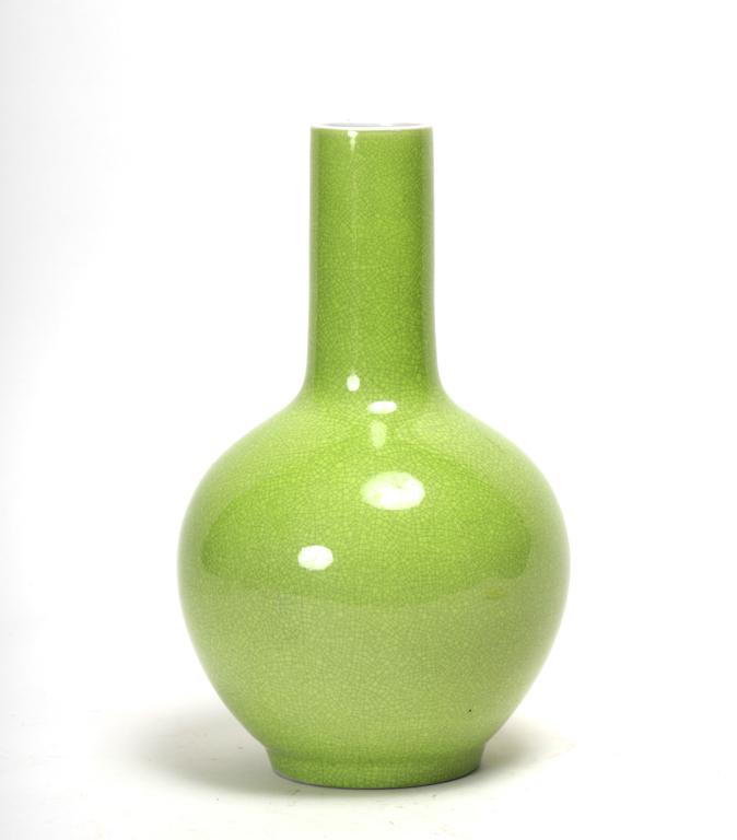 SIGNED CHINESE PORCELAIN BOTTLE VASE (1 of 7)