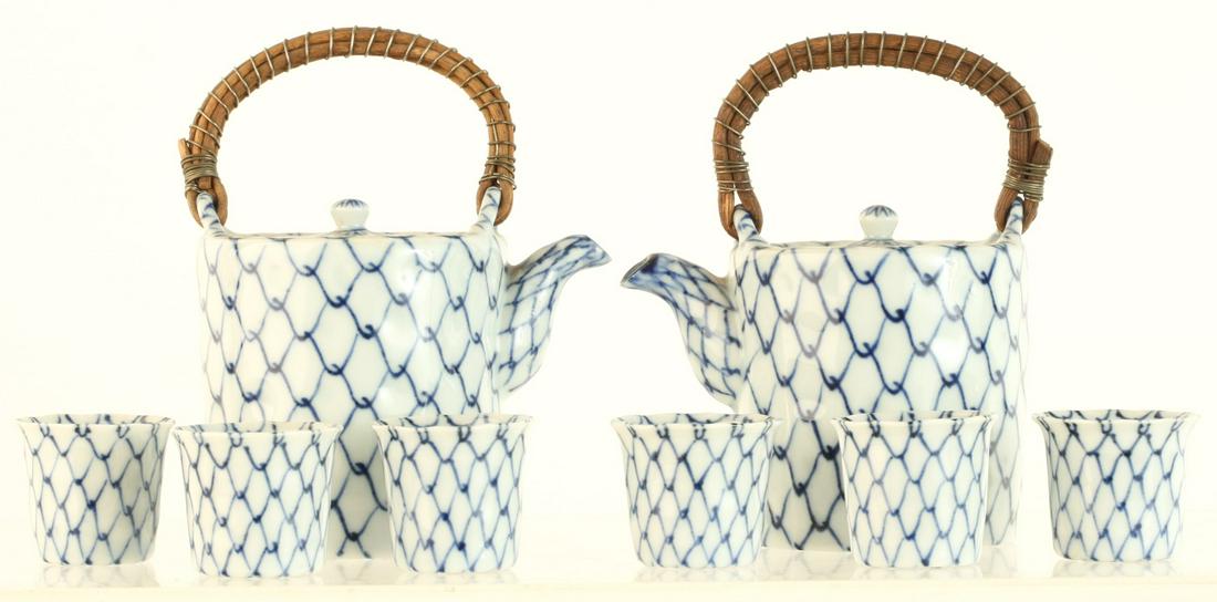 SMALL ASIAN PORCELAIN TEA SET (1 of 16)