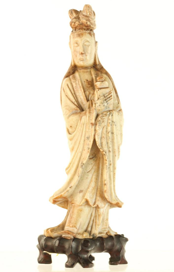 (19th c) CHINESE CARVED AGATE FIGURINE with GIFT (1 of 16)