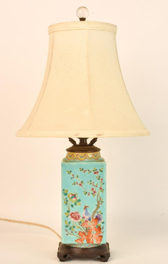 CHINESE PORCELAIN TABLE LAMP (1 of 8)