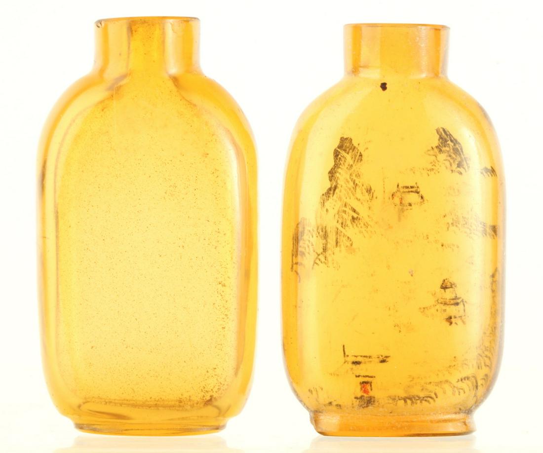 PAIR OF LIGHT AMBER ASIAN SNUFF BOTTLES (1 of 9)