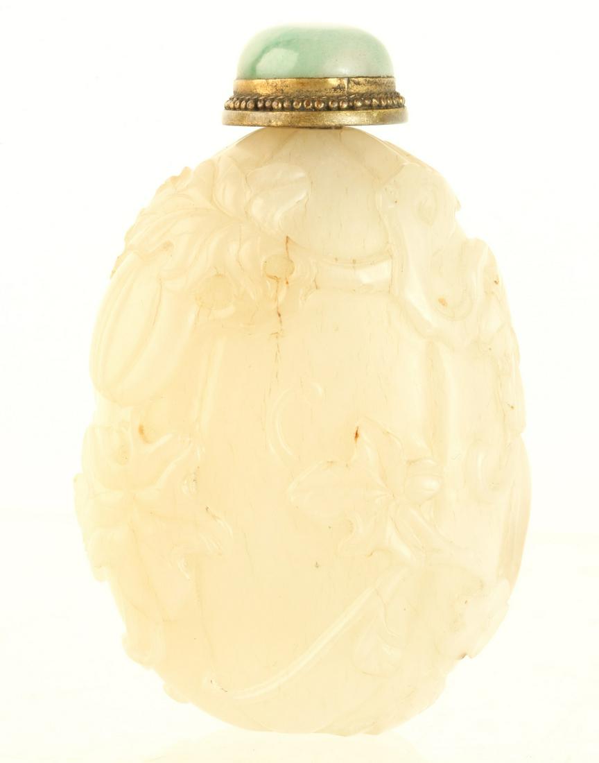 CHINESE SQUASH CARVED WHITE JADE SNUFF BOTTLE (1 of 19)