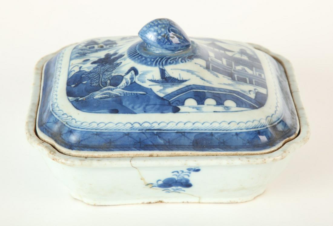 CANTON PORCELAIN COVERED VEGETABLE DISH (1 of 13)