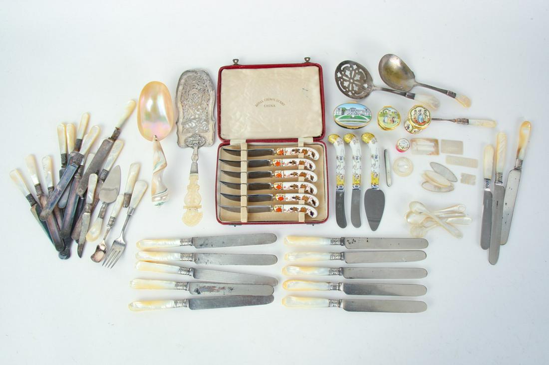 MOTHER-OF-PEARL & PORCELAIN FLATWARE LOT (1 of 20)