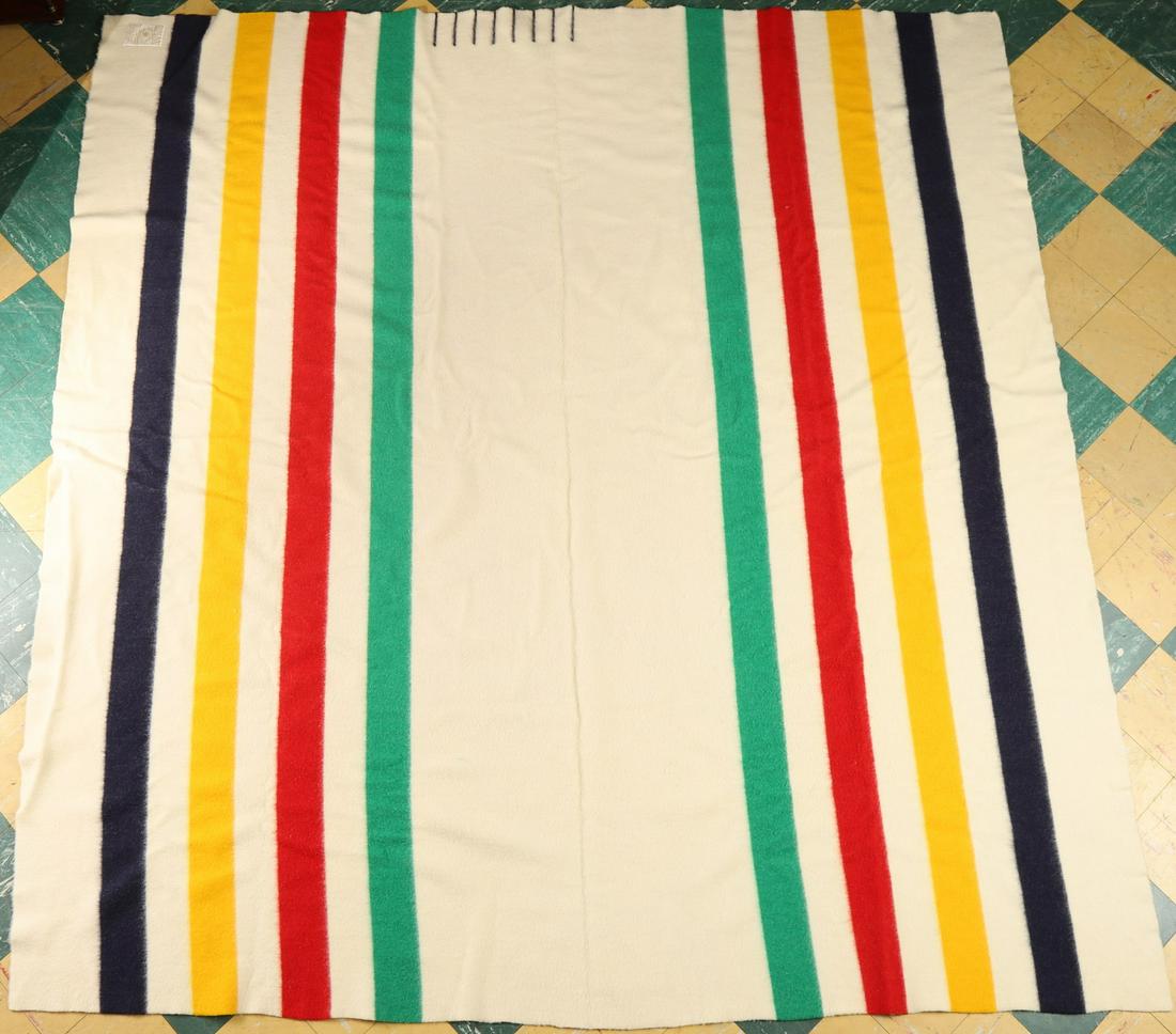 VTG. HUDSON'S BAY COMPANY (4) POINT WOOL BLANKET (1 of 8)