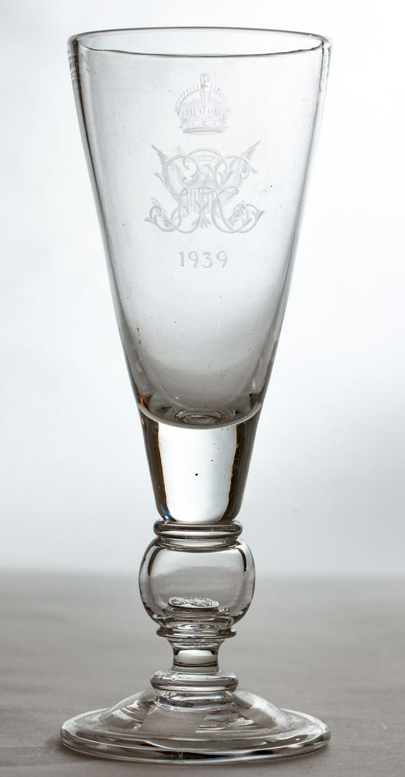 COMMEMORATIVE GLASS FOR KING GEORGE ROYAL VISIT (1 of 6)