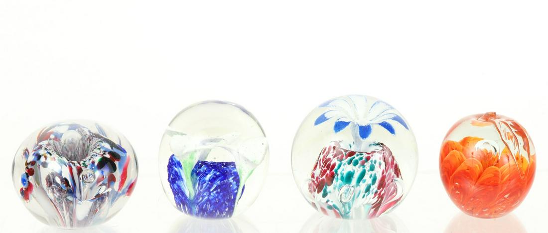 (4) CONTROLLED BUBBLE GLASS PAPERWEIGHTS (1 of 14)