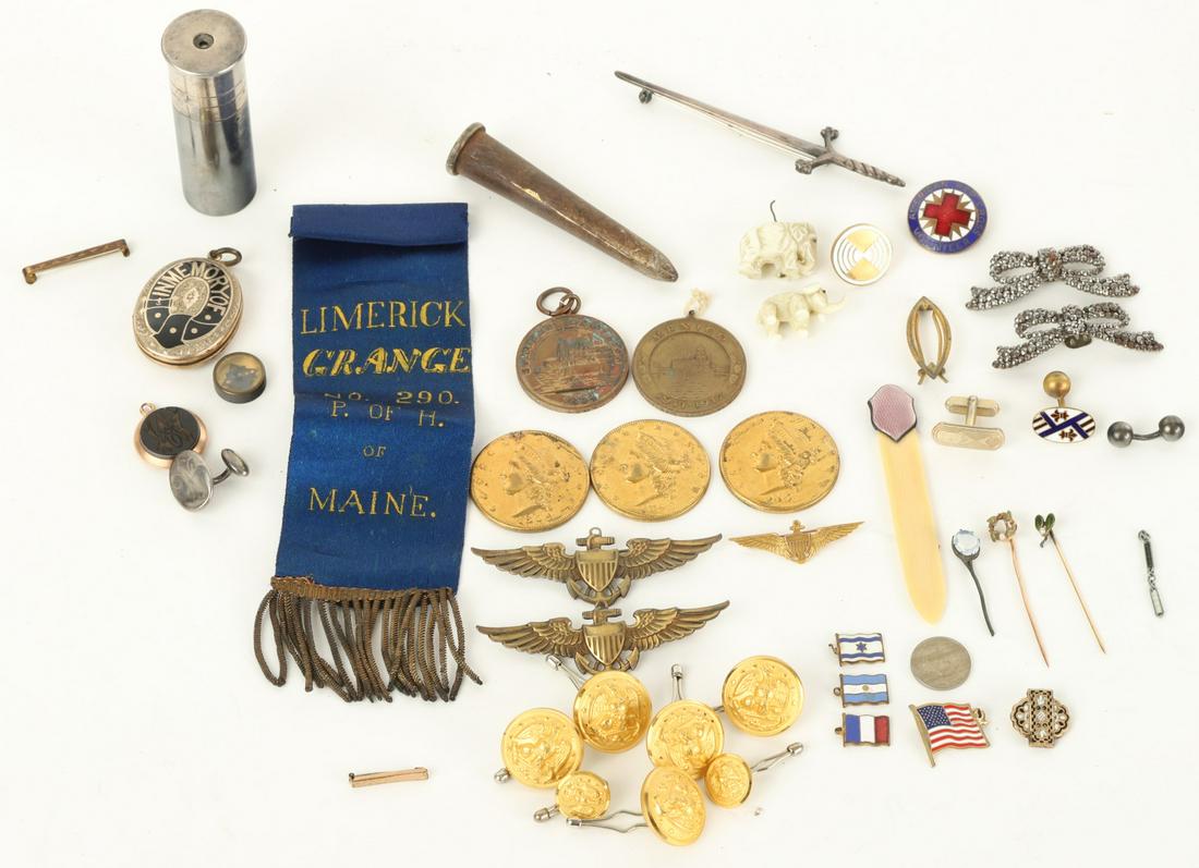 JEWELRY BOX FILLED with ODDSOMES (1 of 12)