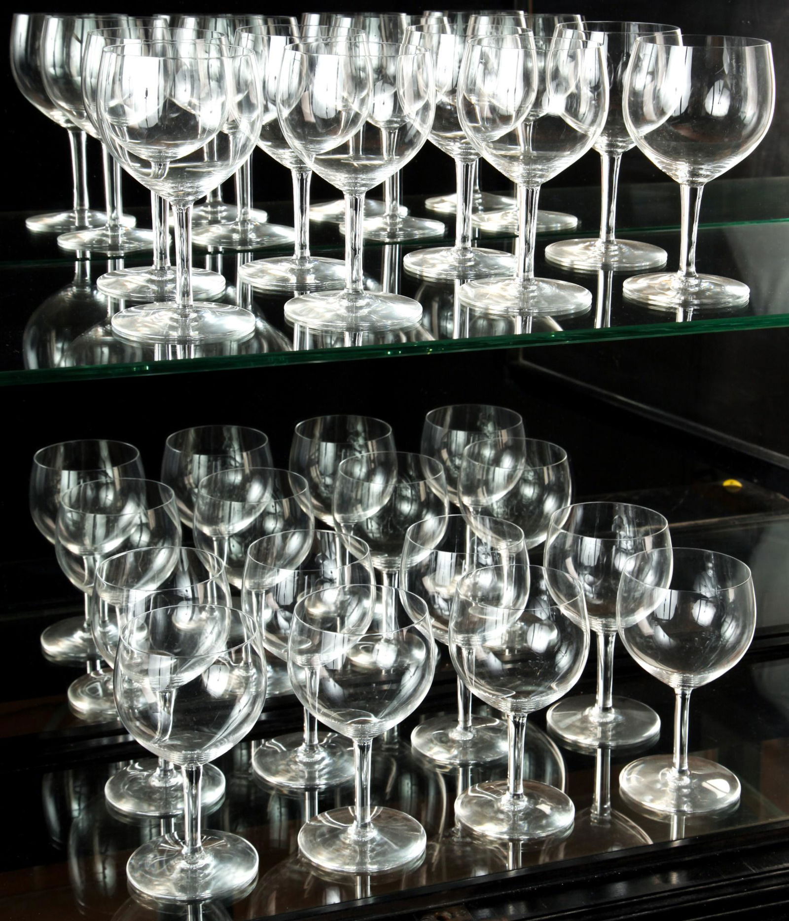 (16) BACCARAT CRYSTAL PINOT NOIR GLASSES (1 of 10)