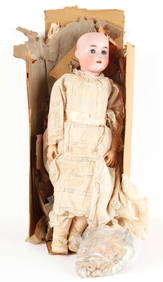 HEINRICH HANDWERCK/SIMON & HALBIG DOLL (1 of 7)