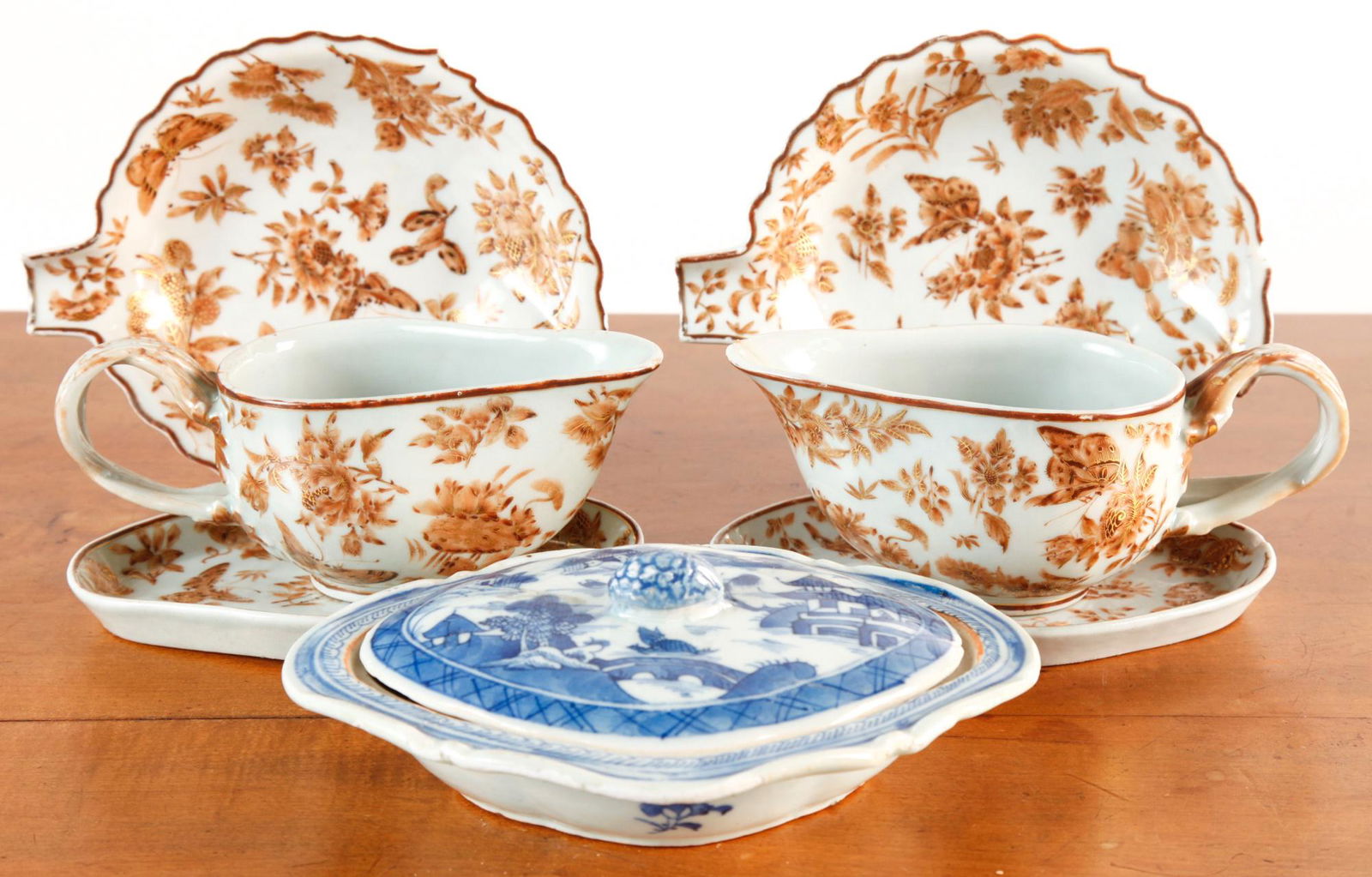 SEVEN (19th c) CHINESE EXPORT DISHWARES (1 of 16)