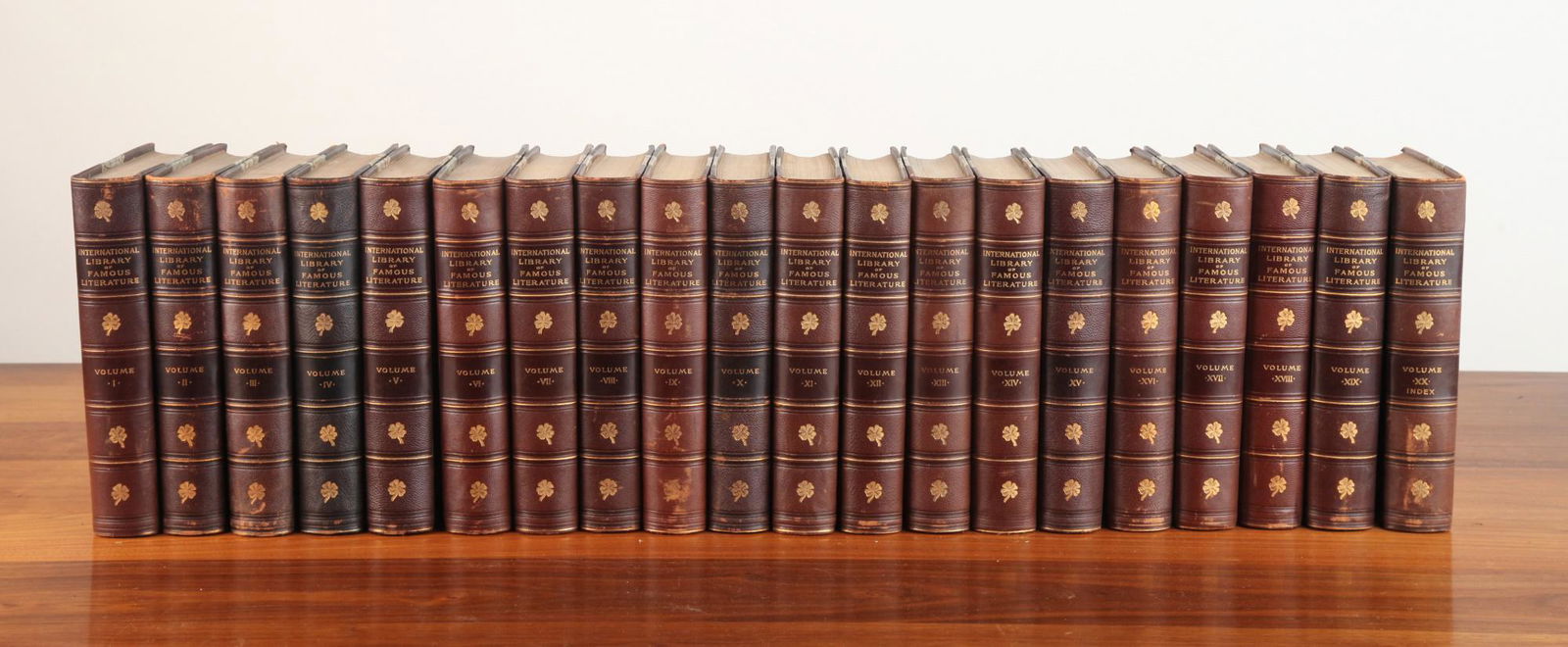 20 VOL INTERNATIONAL LIBRARY OF FAMOUS LITERATURE (1 of 7)
