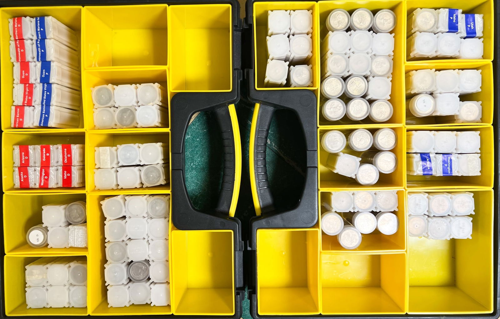 COMPLETE SET OF STATE QUARTERS & NEAR COMPLETE SET (1 of 5)