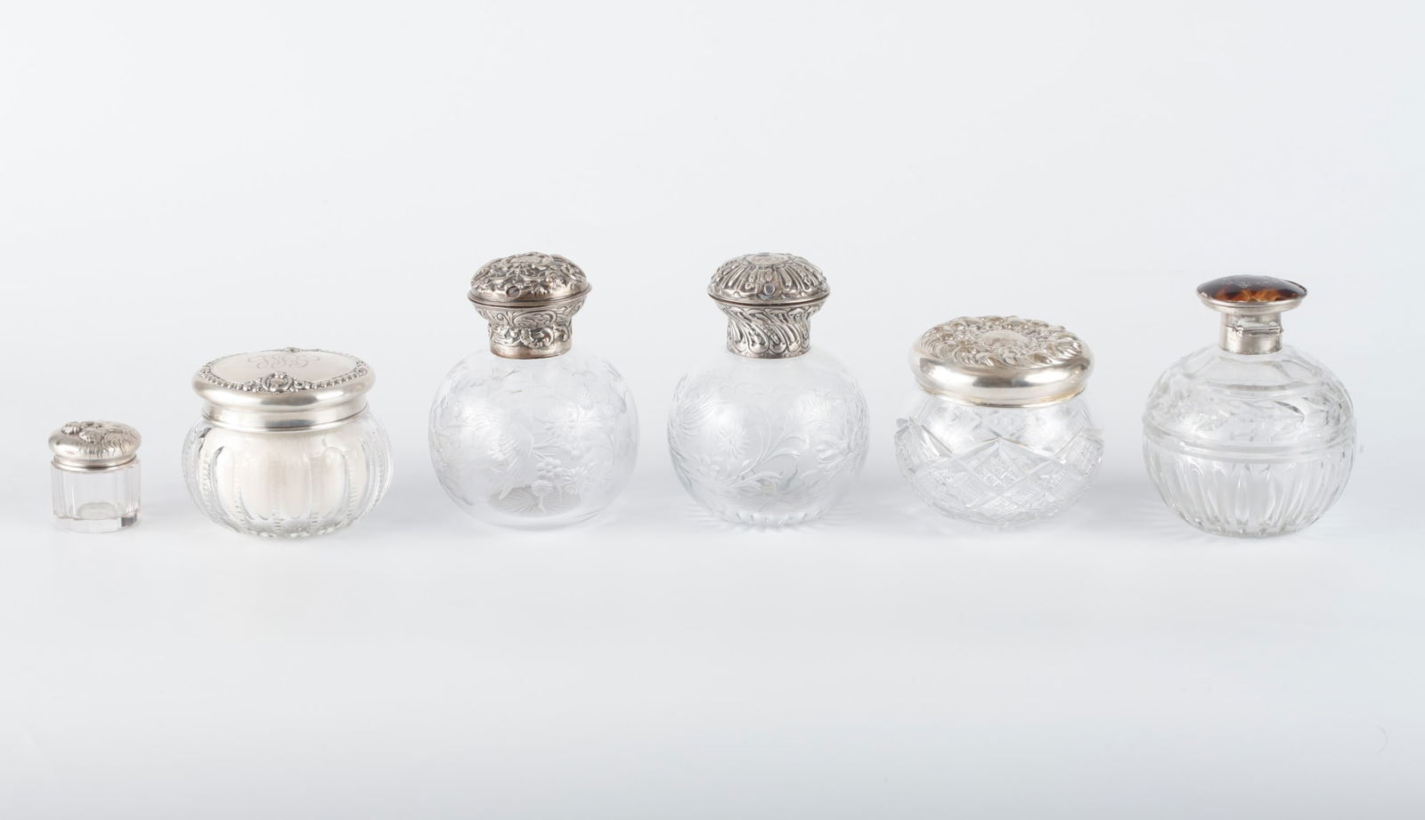 STERLING & CRYSTAL VANITY ACCESSORIES / TIFFANY (1 of 20)