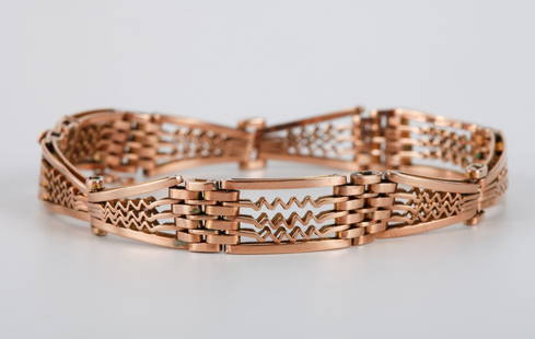 22k ROSE GOLD BRACELET: 6 3/4 inches. 8.4 dwt