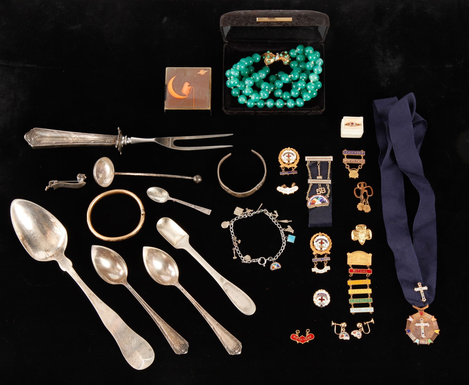 GROUP OF JEWELRY, ASSOCIATIONS & STERLING (1 of 19)