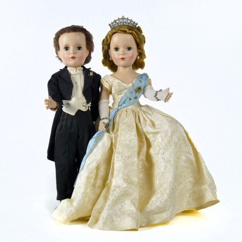 2 Madame Alexander Bride and Groom, Queen: Elizabeth, Prince Philip