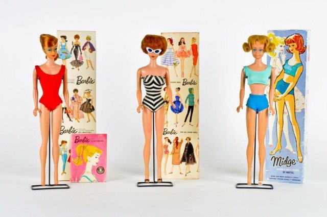 1963 Midge #860 in original box (missing shoe ),: 1964 new type ponytail brunette with box - red suit no shoes - 1961 Bubble Cut #850- red hair - no earrings - black & white striped swimsuit , black open toe shoes , sunglasses (3dolls)